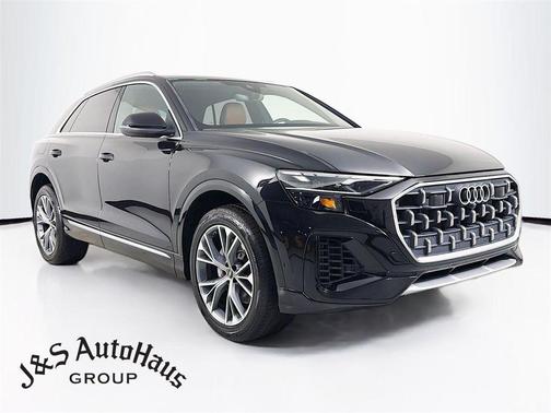 2024 Audi Q8 55 Premium