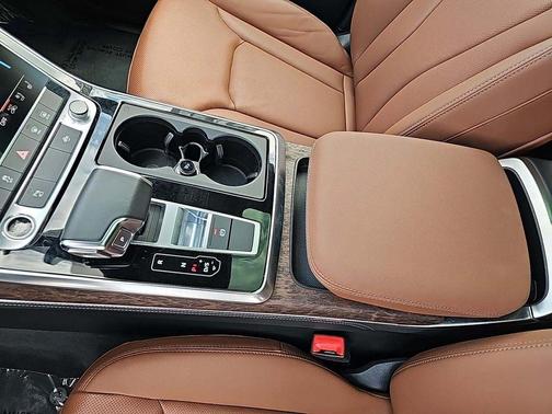 2024 Audi Q8 55 Premium