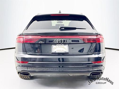 2024 Audi Q8 55 Premium