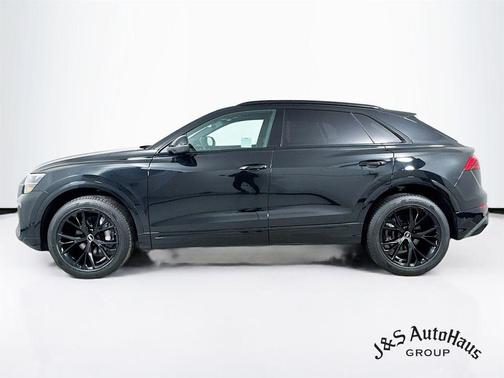 2024 Audi Q8 55 Premium