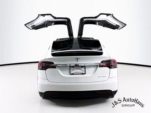 2020 Tesla Model X Long Range