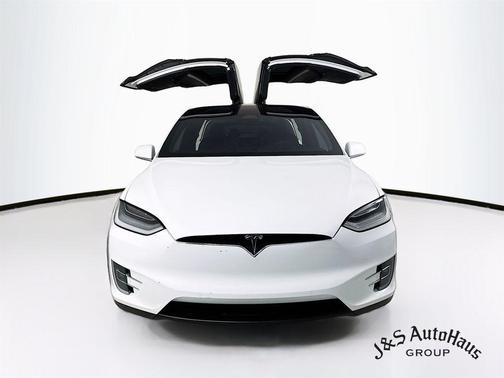 2020 Tesla Model X Long Range