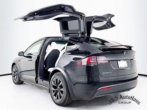 2020 Tesla Model X Long Range