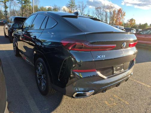 2023 BMW X6 xDrive40i
