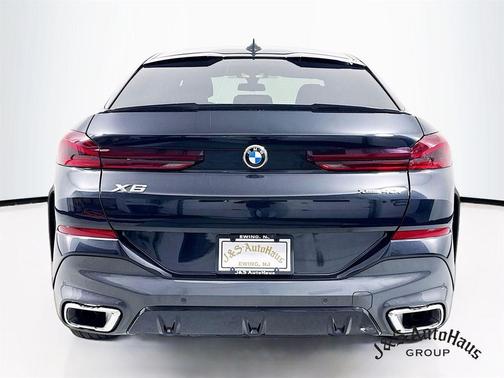 2023 BMW X6 xDrive40i