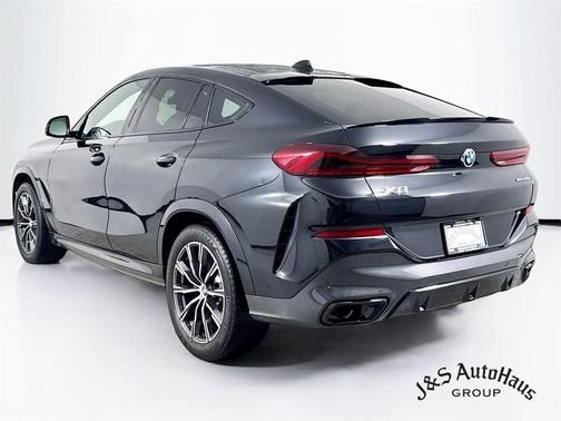2023 BMW X6 xDrive40i