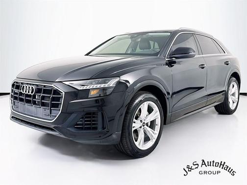 2023 Audi Q8 55 Premium