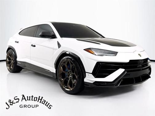 2023 Lamborghini Urus Performante