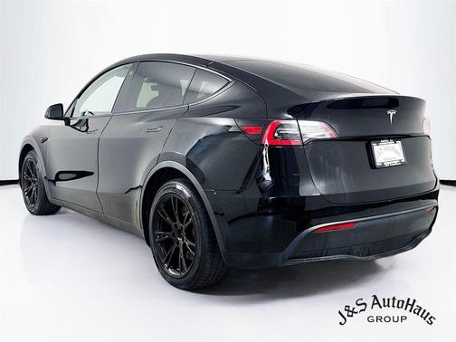2020 Tesla Model Y Long Range