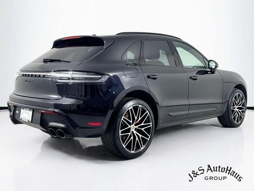 Black 2024 Porsche Macan S