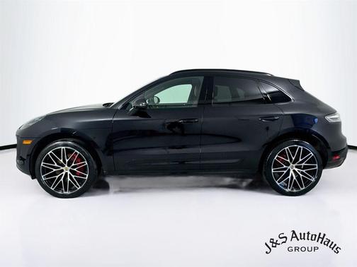 Black 2024 Porsche Macan S