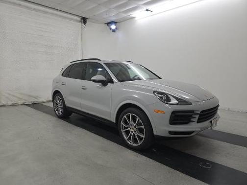2023 Porsche Cayenne Platinum Edition