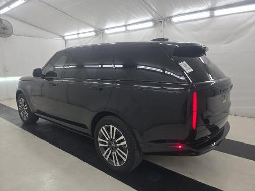 2024 Land Rover Range Rover P530 SE
