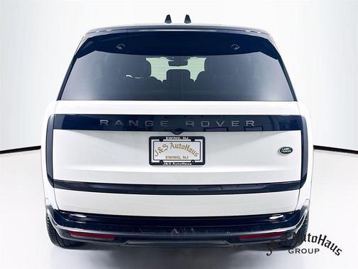 2023 Land Rover Range Rover P400 SE