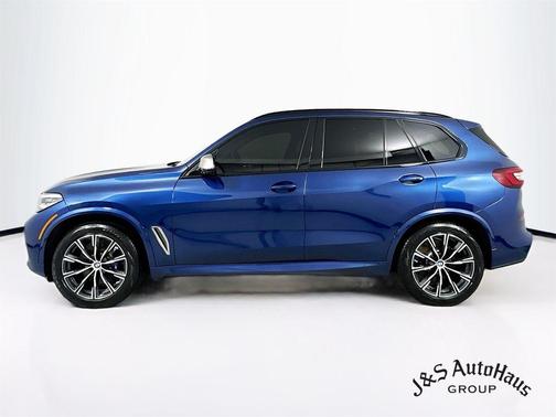 2022 BMW X5 M50i