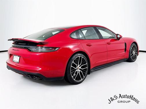 2021 Porsche Panamera GTS