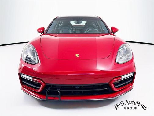 2021 Porsche Panamera GTS
