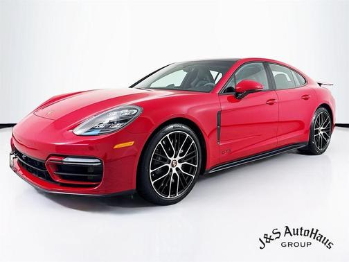 2021 Porsche Panamera GTS
