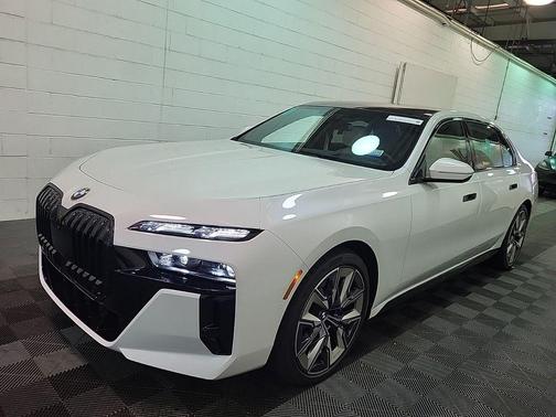 2023 BMW 760 760i xDrive