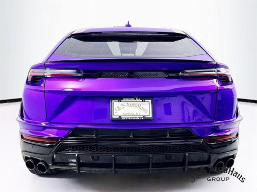 2023 Lamborghini Urus S