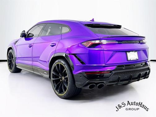 2023 Lamborghini Urus S