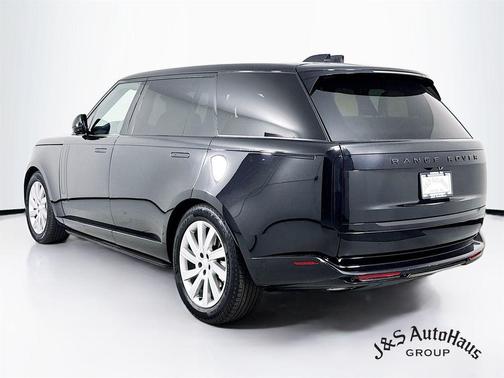 2024 Land Rover Range Rover P400 SE