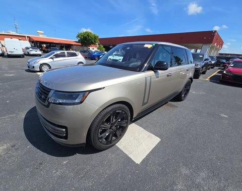 Batumi Gold 2022 Land Rover Range Rover P400 SE