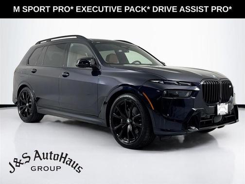 Carbon Black Metallic 2025 BMW X7 M60i