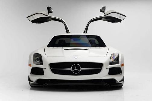 2014 Mercedes-Benz SLS AMG Black Series Base