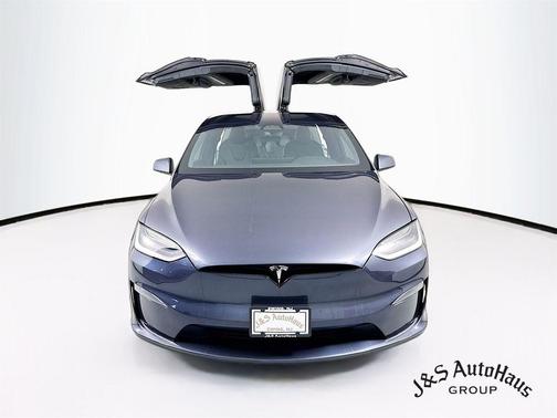 2023 Tesla Model X Base