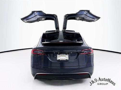2023 Tesla Model X Base