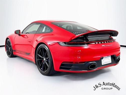 2020 Porsche 911 Carrera 4S