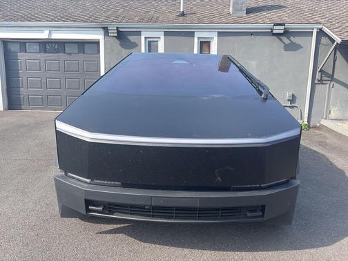 2025 Tesla Cybertruck Base