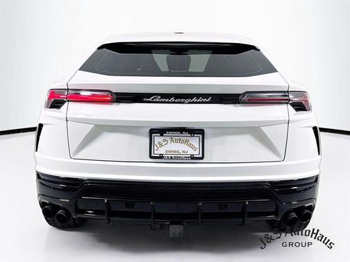 2019 Lamborghini Urus Base