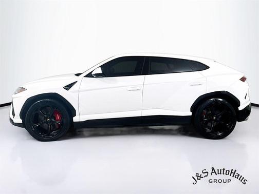 2019 Lamborghini Urus Base