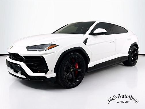 2019 Lamborghini Urus Base