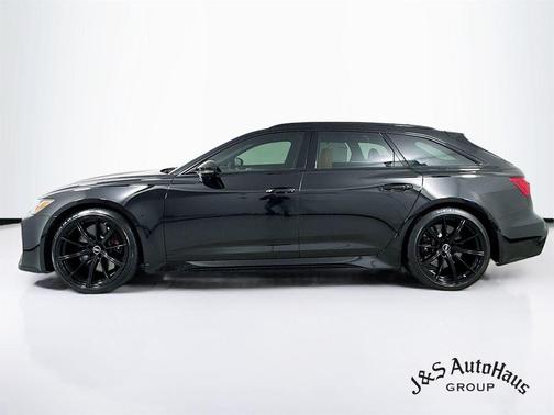 Mythos Black Metallic 2025 Audi RS 6 Avant 4.0T