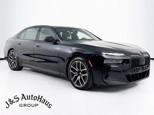 2023 BMW 760 760i xDrive