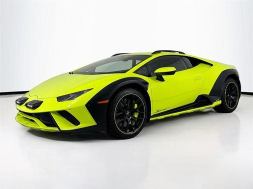 Green 2024 Lamborghini Huracan Sterrato Base