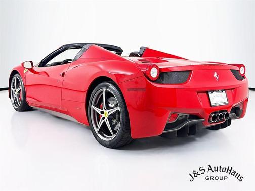 2015 Ferrari 458 Spider Base