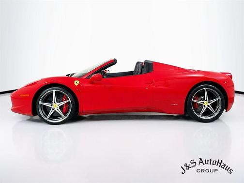 2015 Ferrari 458 Spider Base