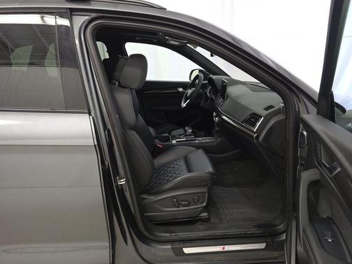 2024 Audi SQ5 3.0T Premium Plus