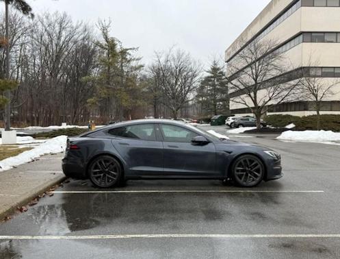 2024 Tesla Model S Base