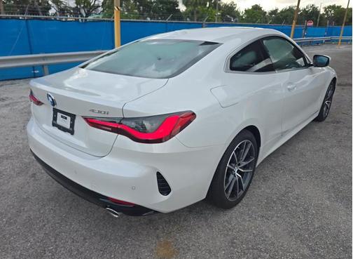White Metallic 2026 BMW 430 i xDrive