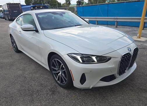 White Metallic 2026 BMW 430 i xDrive