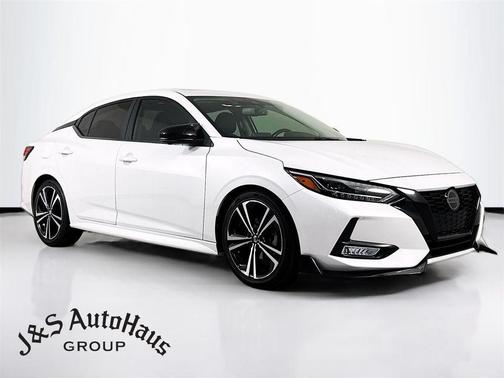 Aspen White 2021 Nissan Sentra SR