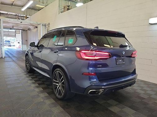 2023 BMW X5 M50i