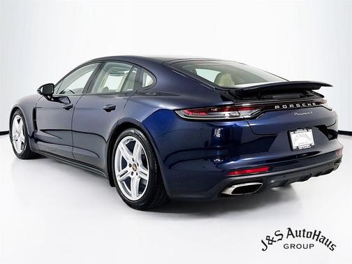 2021 Porsche Panamera 4