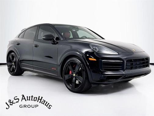 2022 Porsche Cayenne GTS