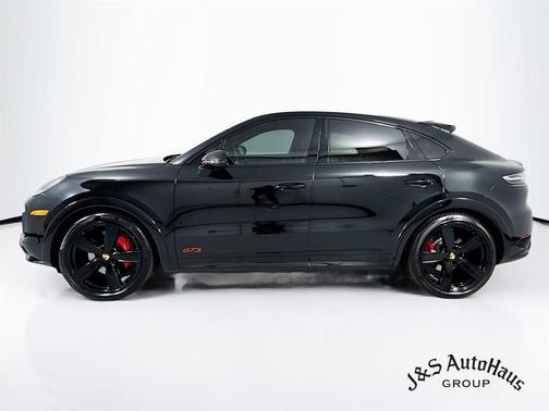2022 Porsche Cayenne GTS